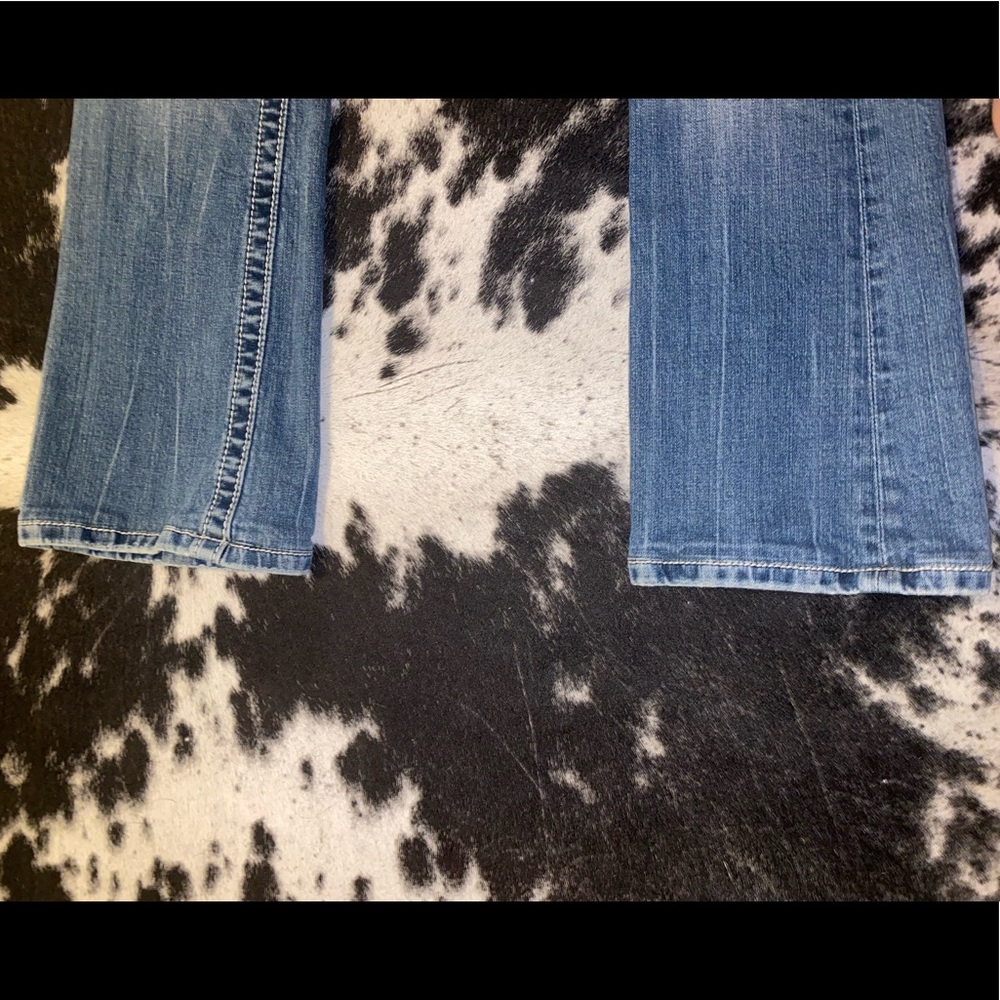 Miss Me Bootcut Feather Rhinestone Pockets - Picture 4 of 7